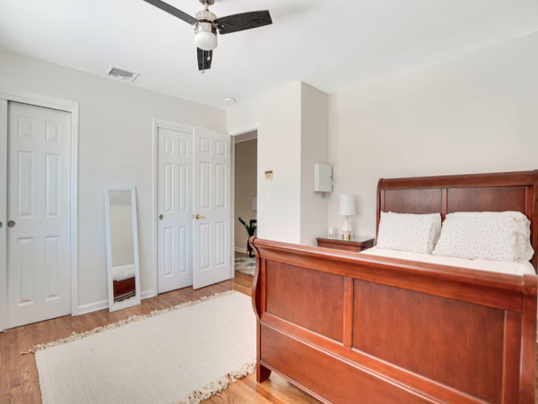 Hampton Bay Luxurious Retreat - Your Perfect Getaway